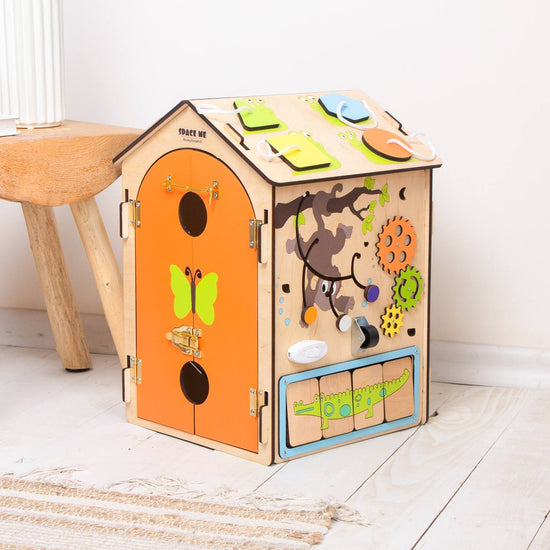 Safari 45x35x35 busy house for developing motor skills Montessori