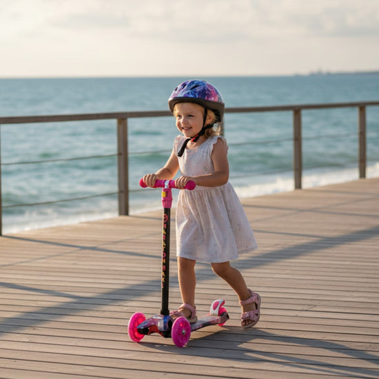 Scooter with glowing wheels for kids aged 3 and up Maxi (pink)